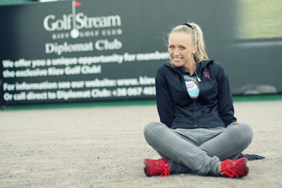 Ясінська грає у гольф